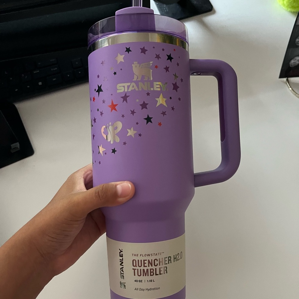 COPY - Olivia Rodrigo x Stanley 💜